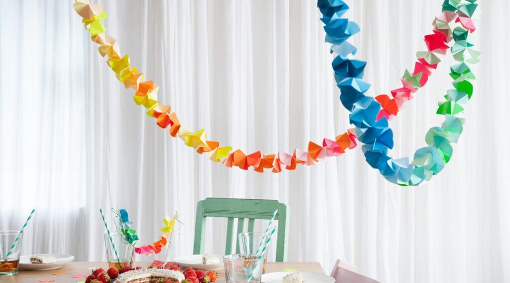DIY Deko für Kinderparty: Origamigirlande mit Anleitung