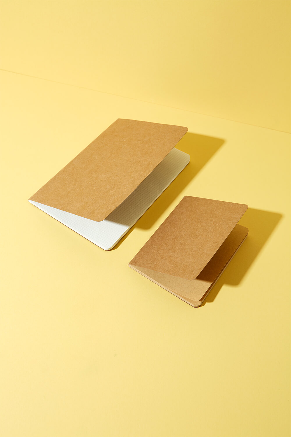 80 Seiten, 10 x 14,5 cm 24er-Pack Notizbücher aus Kraftpapier; liniert; in 6 Designs; als Taschennotizbuch für das Büro die Schule oder das Geschäft Zuhause 