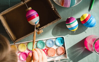 Ey Ei! Wir färben bunte Eier mit unserer DIY Ostereier Malmaschine