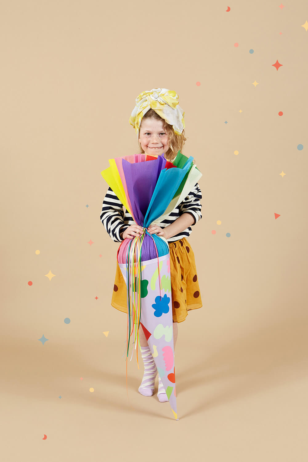 Wir basteln eine organische Konfetti Schultüte zum Schulanfang.