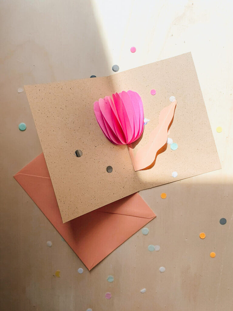 SPRING LOVE Wir Basteln Blumige Pop Up Karten SPRING LOVE Wir Basteln Blumige Pop Up Karten