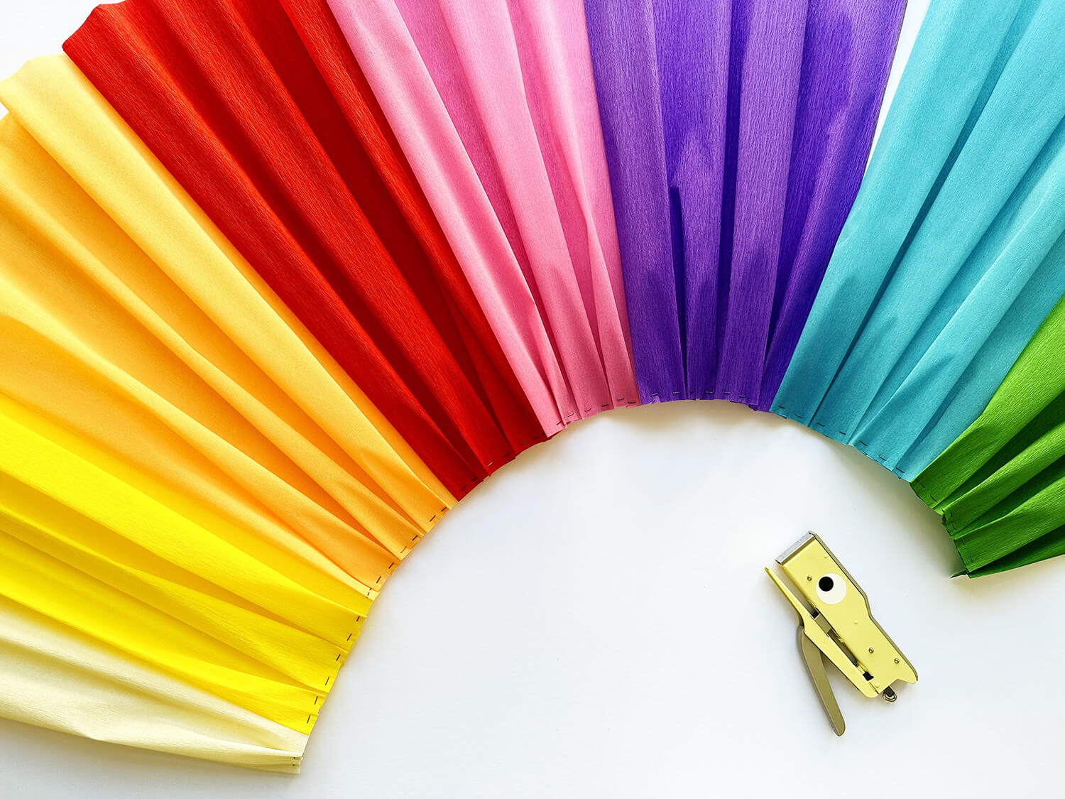 Regenbogen-Konfetti-Schultüte