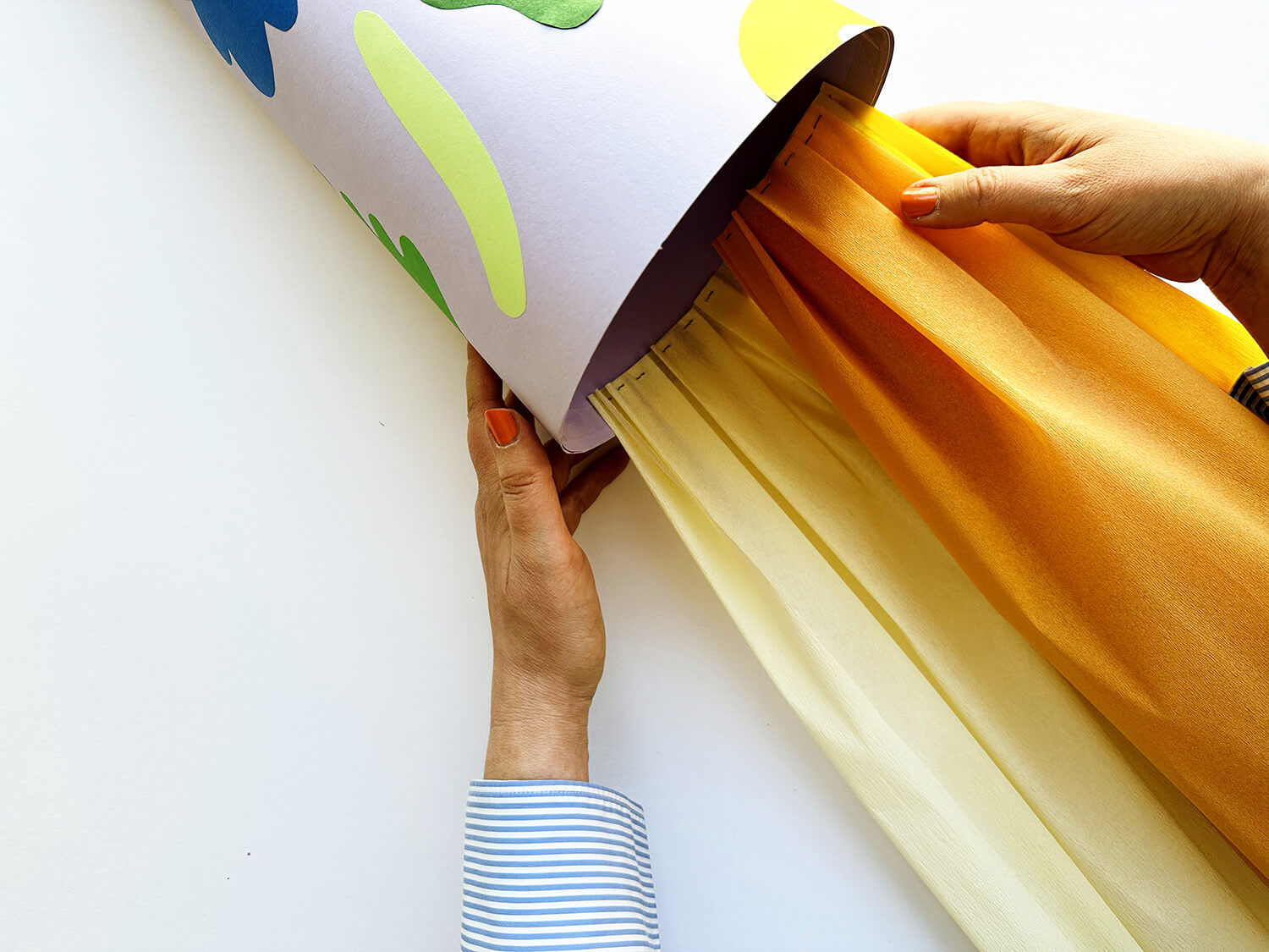 Wir basteln eine organische Konfetti Schultüte zum Schulanfang.