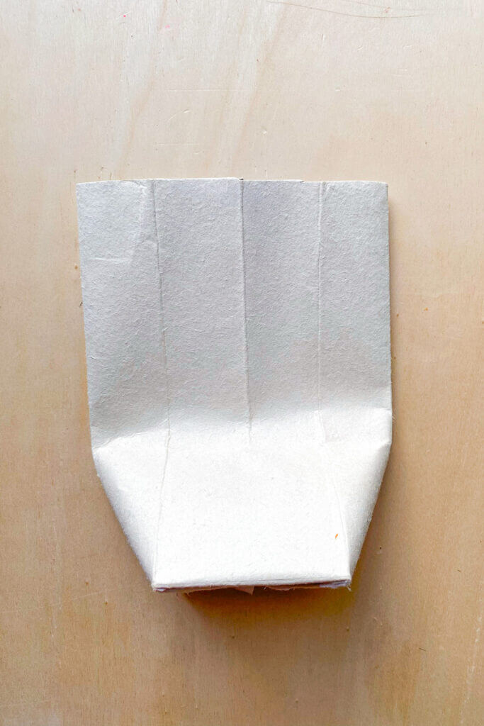 Upcycling Party! Wir basteln Blumentöpfe aus Milchkartons fürs Bienenbuffet.