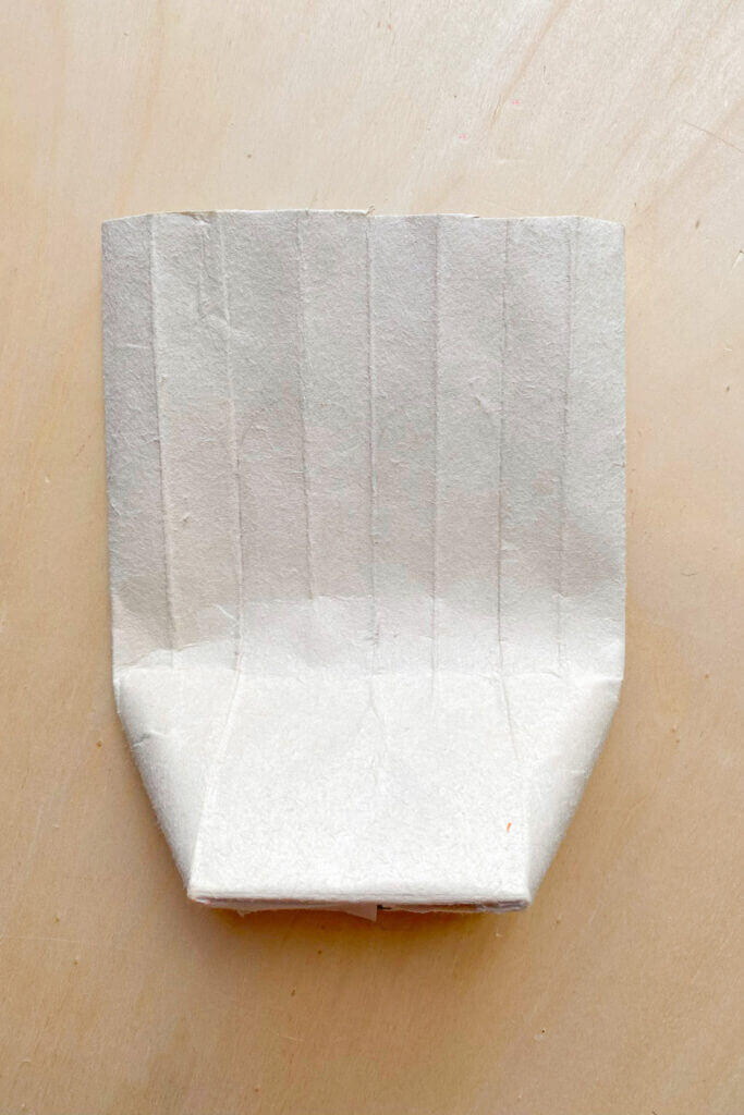 Upcycling Party! Wir basteln Blumentöpfe aus Milchkartons fürs Bienenbuffet.