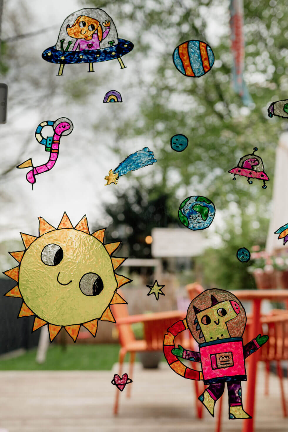 Fensterbilder Window Color: Unleash Your Creativity with Window Art!