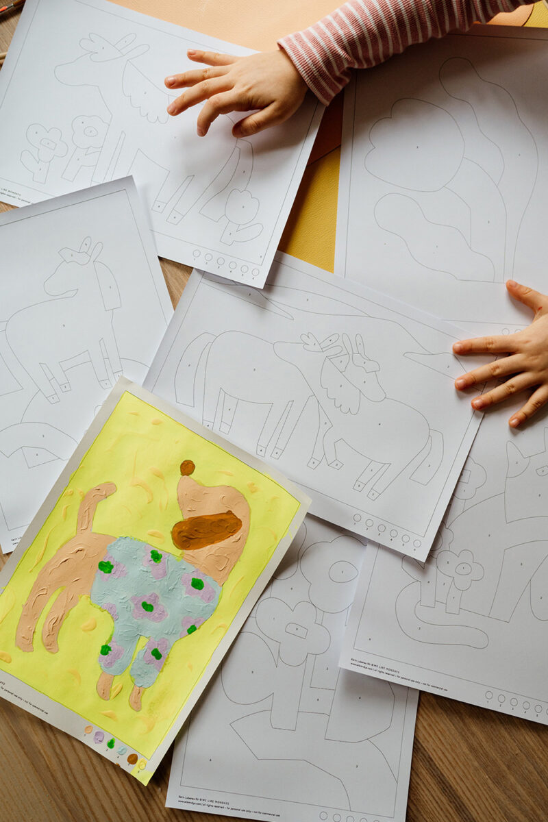 Wir malen nach Zahlen mit Vorlage "Flowers and furry Friends" zum selbst Ausdrucken. Skizze 190