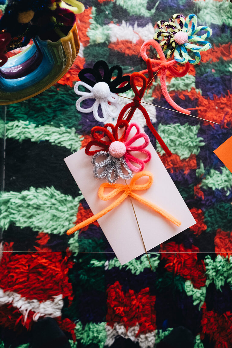 Pfeifenputzer Bastelset 500 Stück | 5 Farben Mit Blumendraht & Zubehör | Für Blumen Basteln & DIY Dekoration