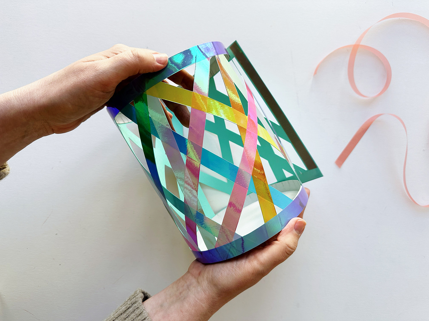 Lass uns die neue Käseschachtel-Laterne “Super Galaxy” basteln.