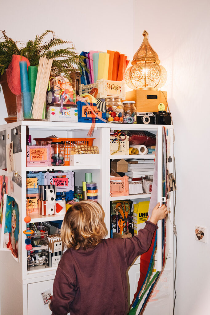 Dieses Bastelmaterial gehört in einen gut ausgestatteten Bastelfundus.