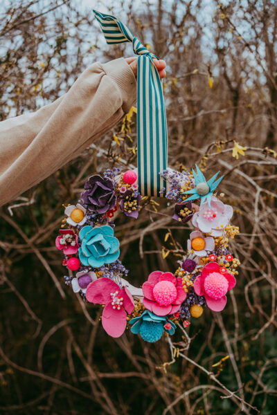 Upcycling-Kranz aus Eierkartons basteln