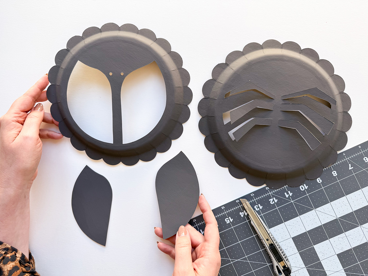 Lass uns eine Marienkäfer-Laterne basteln.