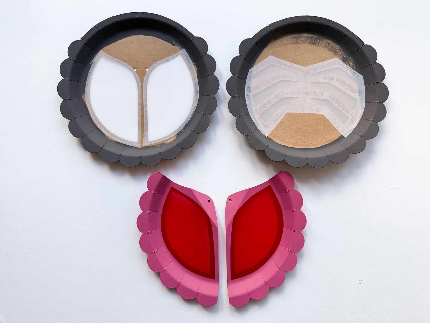 Lass uns eine Marienkäfer-Laterne basteln.