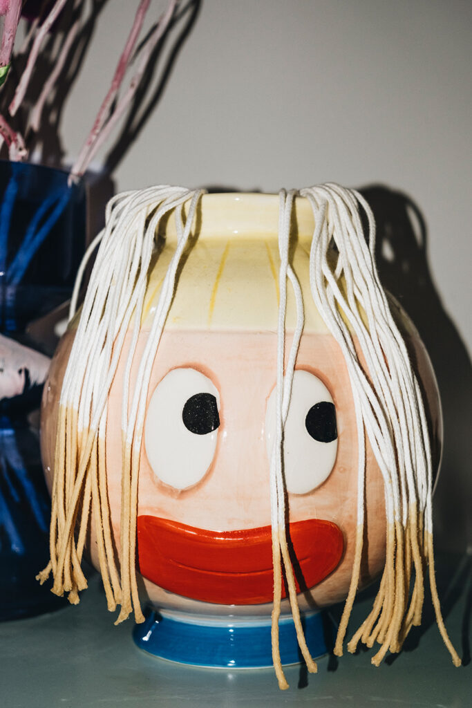 Lass uns Kerzen aus Bienenwachsplatten selber machen.