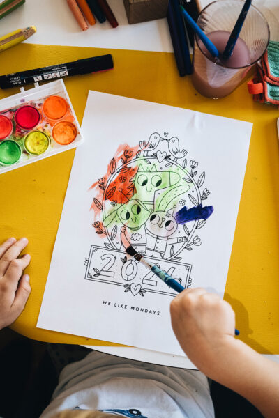 So schnell und einfach: Ausmalkalender für das neue Jahr selbst ausdrucken