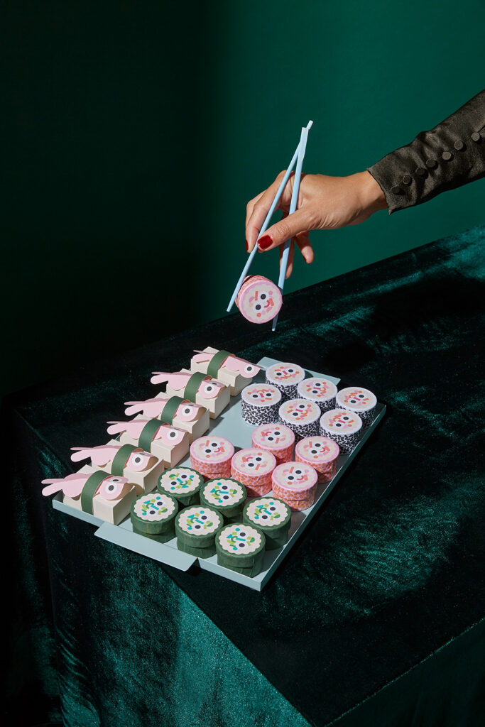 Lass uns einen Sushi-Adventskalender basteln.