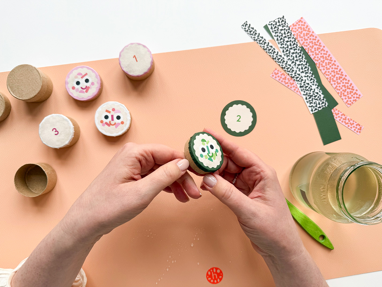 Lass uns einen Sushi-Adventskalender basteln.