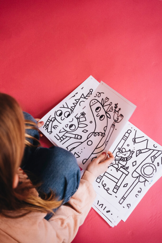 Lass uns an Silvester das Ausmalposter "Happy Dinner Party" ausmalen.