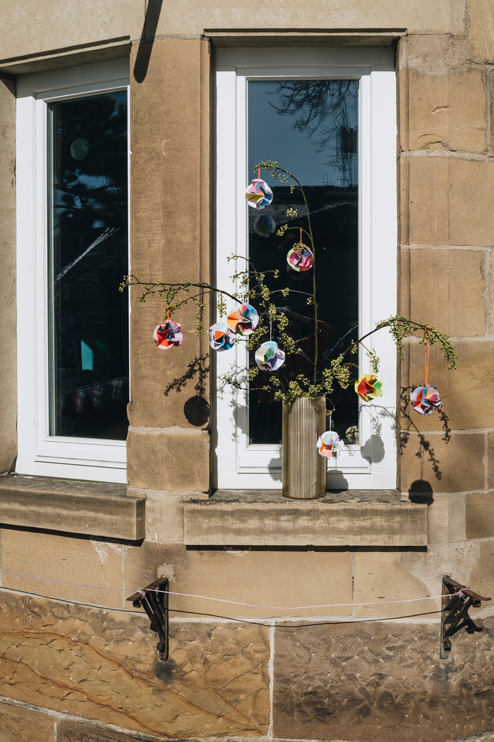 Lass uns ganz einfach einen Kusudama Blumenball basteln.