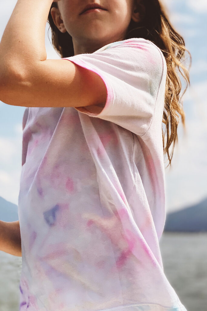 Batik-Technik mit Seidenpapier