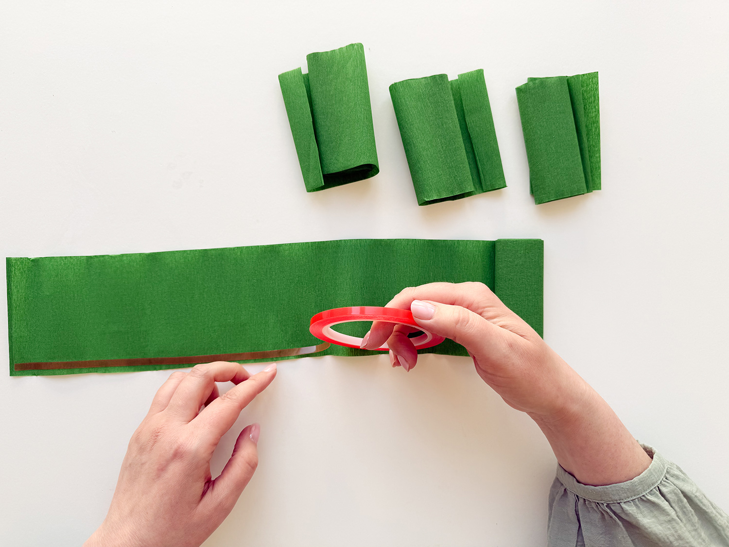 Lass uns die Ninja-Schultüte zur Einschulung basteln.