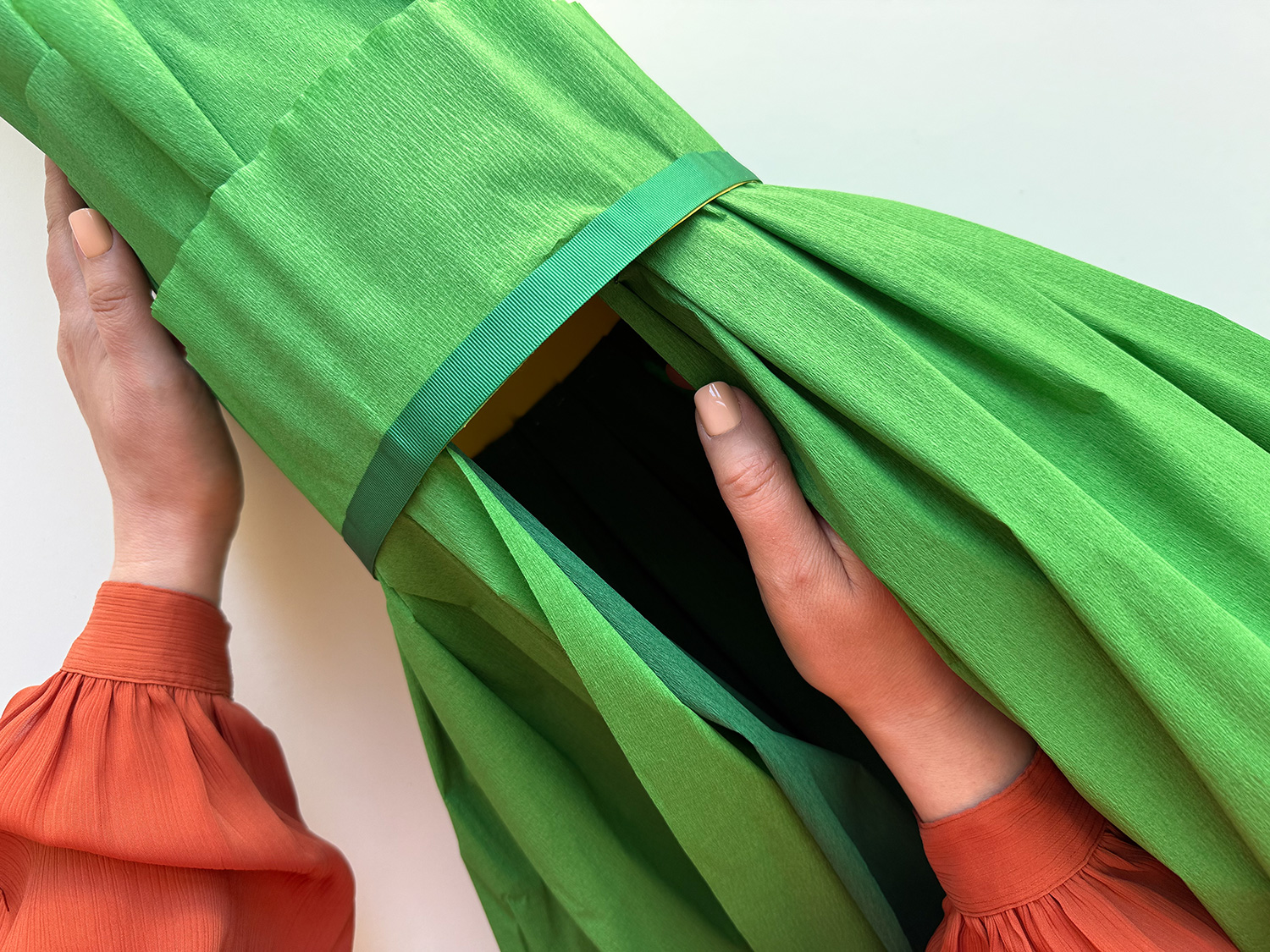 Lass uns die Ninja-Schultüte zur Einschulung basteln.