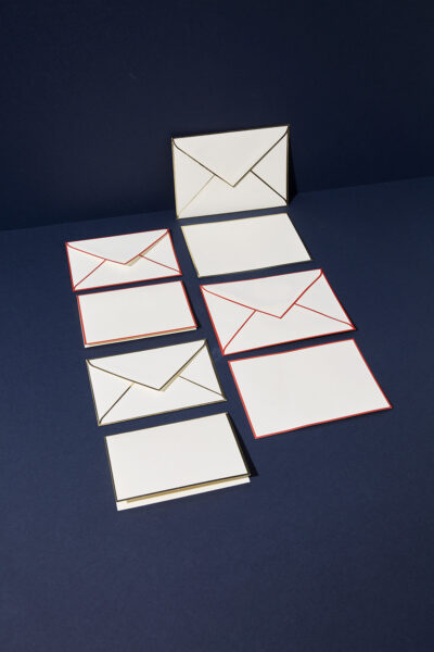 Karten- und Umschlagset mit Farbrand “Love Notes”